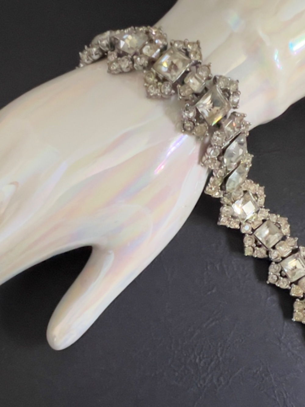 BRACELET BOGOFF VINTAGE SIGNED CLEAR RHINESTONE 7.5" ELEGANT